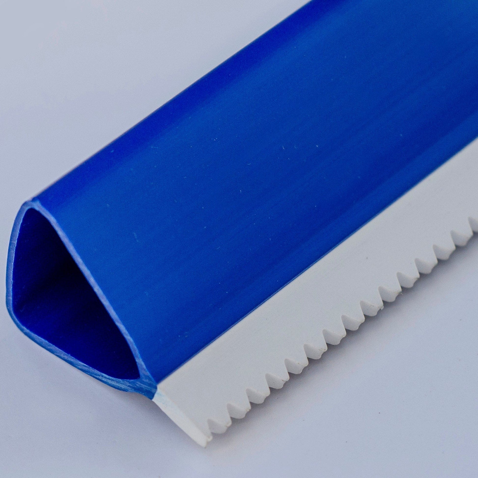 Bon Tool Lightweight Micro Topping Squeegee - RHINOBUILD Bricklaying Tools