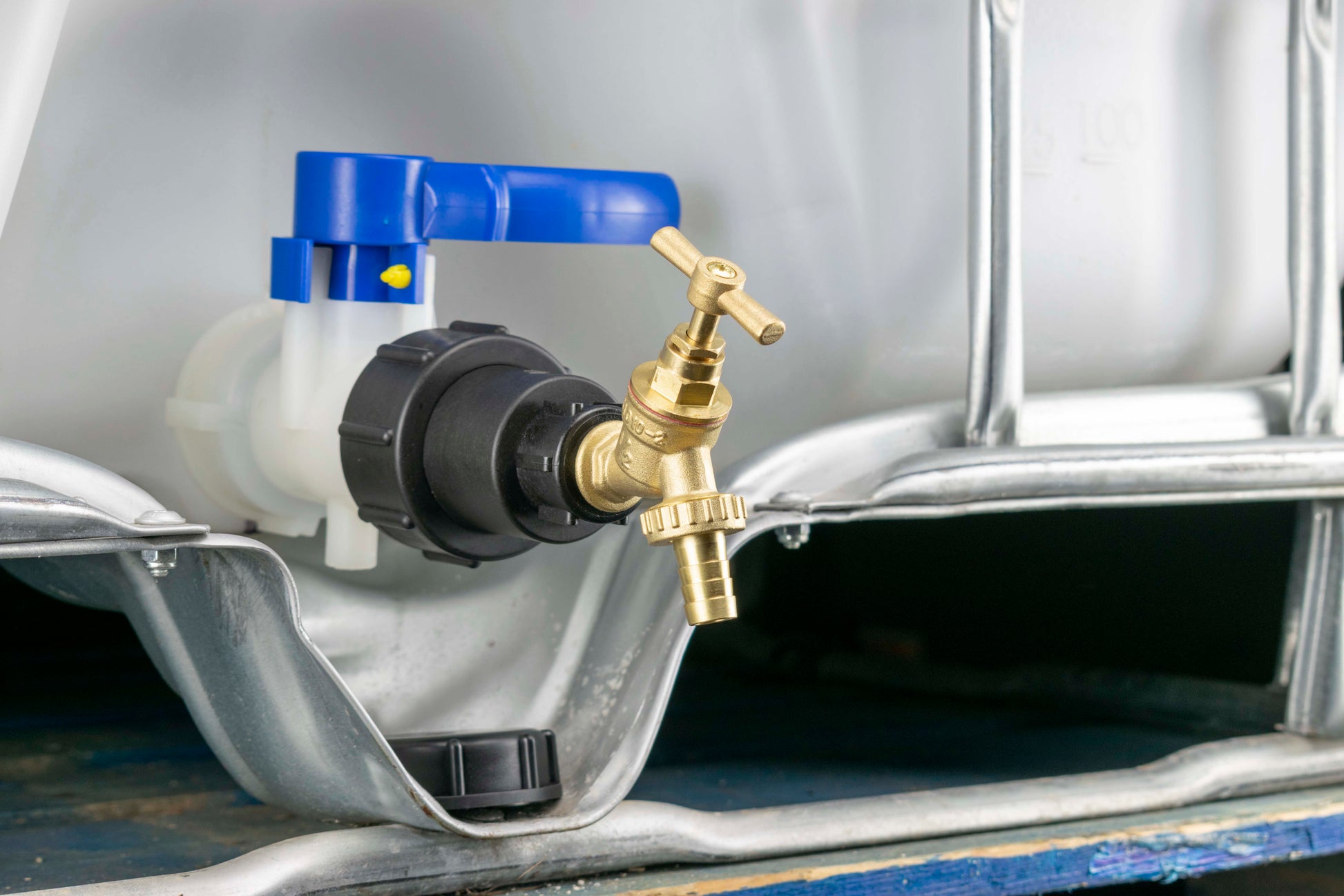 IBC 2” S60X6 - 1/2" BSPF Extender Adaptor with Brass Bib Tap ½” Barb - Best4Trade-Retail