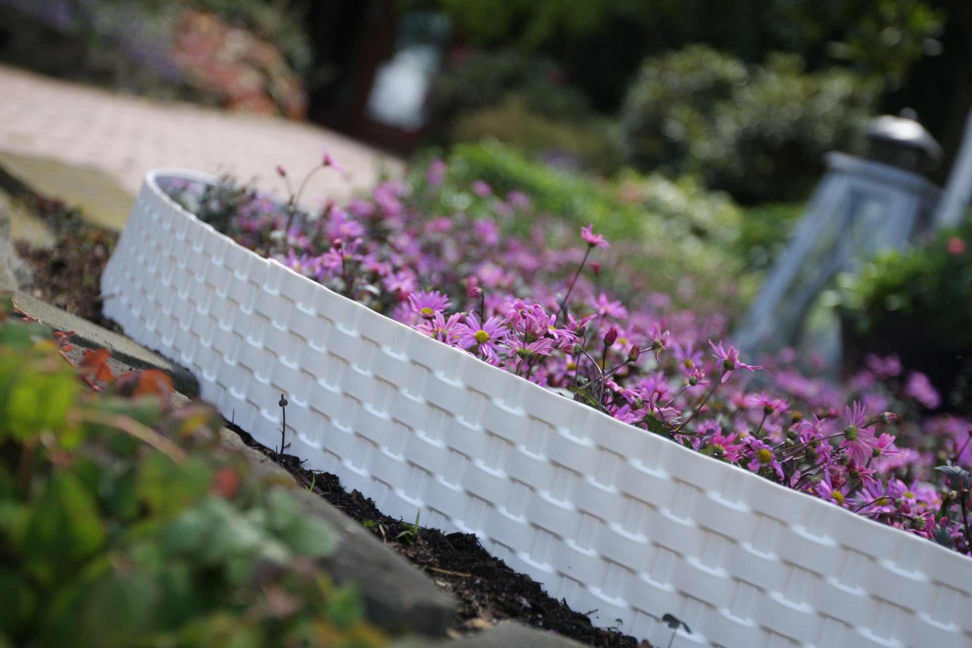 Lawn Edging, Plastic Palisade Rattan Effect, 2.4m, Gray - Best4Trade-Retail Garden tools & Accesories