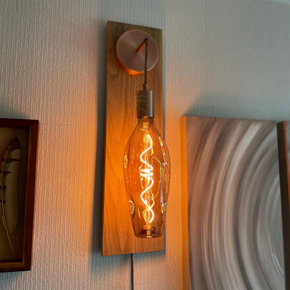 Modern Oak Wall Light | Wooden Wall Sconce for Hallway, Bedside & Staircase Lighting - MooBoo Home Lighting