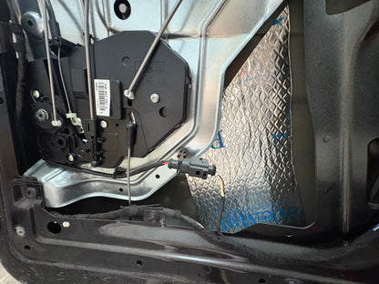Campervan Sound Deadening Mats - 20x Black Butyl Soundproofing Sheets for Car & Van (PeaceMAT XR)