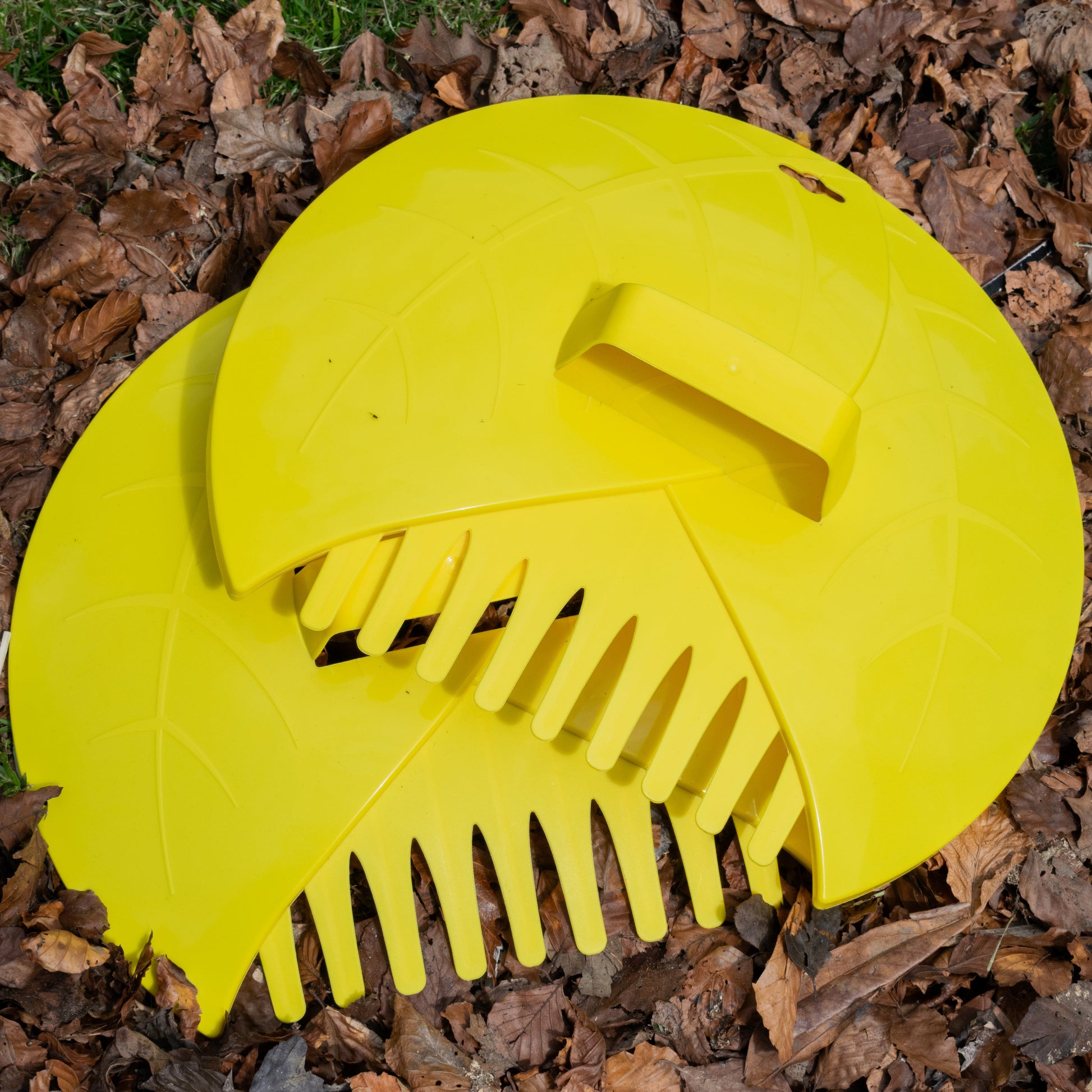 Leaf Grab Garden Cleaning Scoops, Yellow - Best4Trade-Retail Garden tools & Accesories