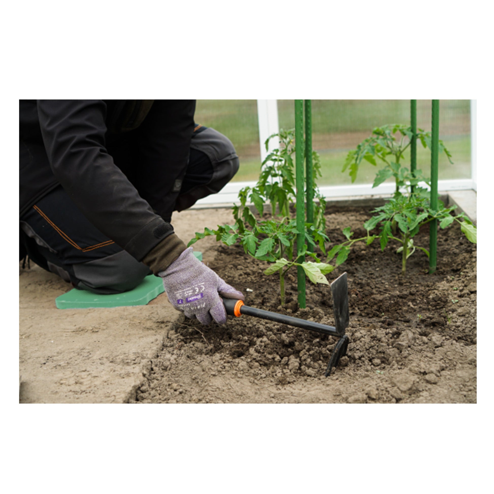 Digger-Hoe Garden Tool with Multifunction Kneeler Mat, Green - Best4Trade-Retail Garden tools & Accesories