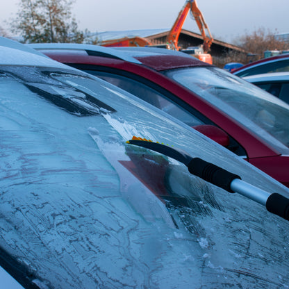 Telescopic Snow Brush + Ice Scraper Orange