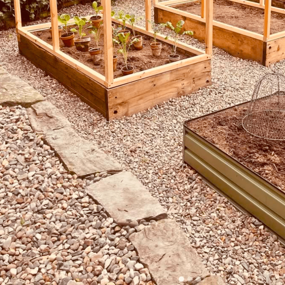 Welsh Brown Gravel - Dandy's Topsoil & Landscape Supplies Gravel, Slate & Aggregates