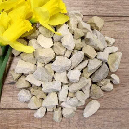 Cotswold Buff Gravel - Dandy's Topsoil & Landscape Supplies Gravel, Slate & Aggregates
