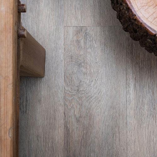 SISU Grey Ash Click Vinyl Flooring Tiles - 190mm x 1230mm (10 Pack) - EnviroBuild Flooring