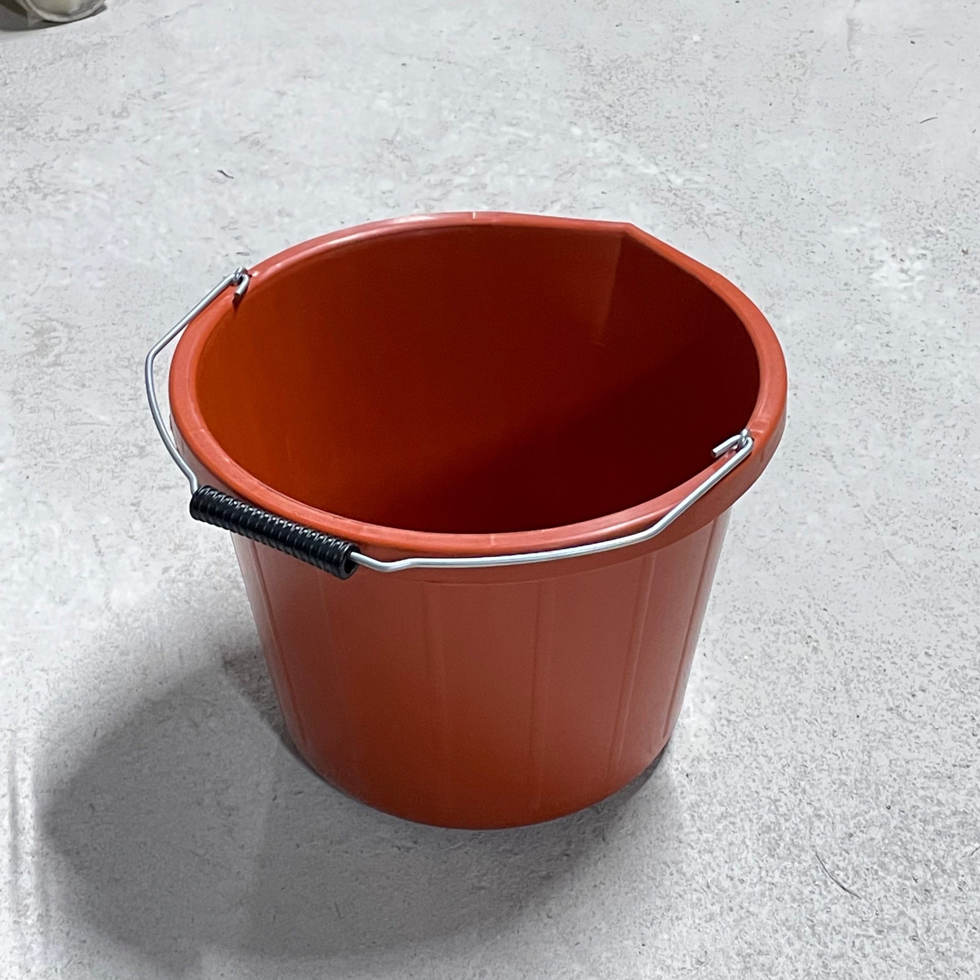 The Hoddy Bucket - RHINOBUILD Bricklaying Tools
