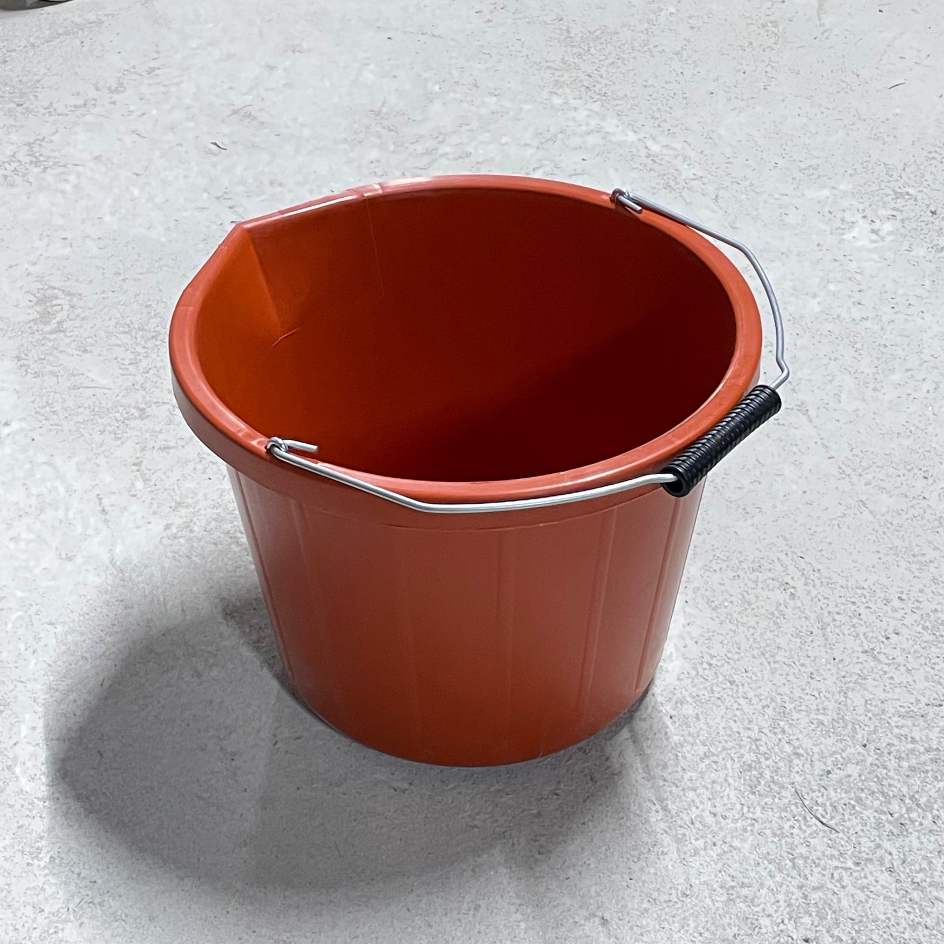 The Hoddy Bucket - RHINOBUILD Bricklaying Tools