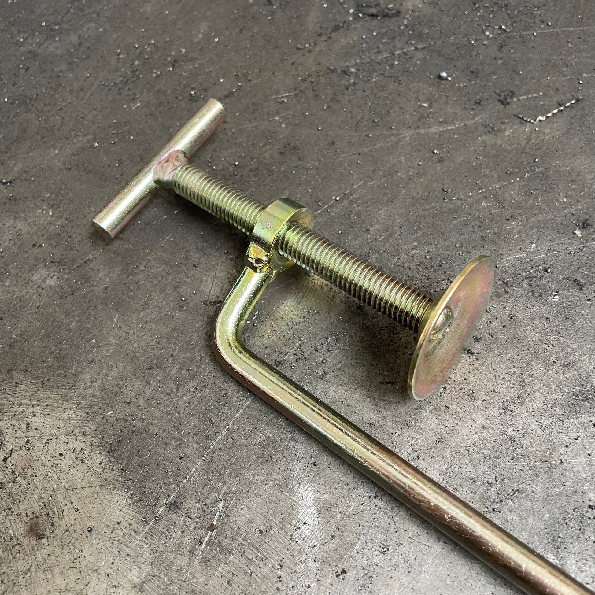 Internal Clamp - T-Bar Perp Joint Large (140mm block) - RHINOBUILD Bricklaying Tools