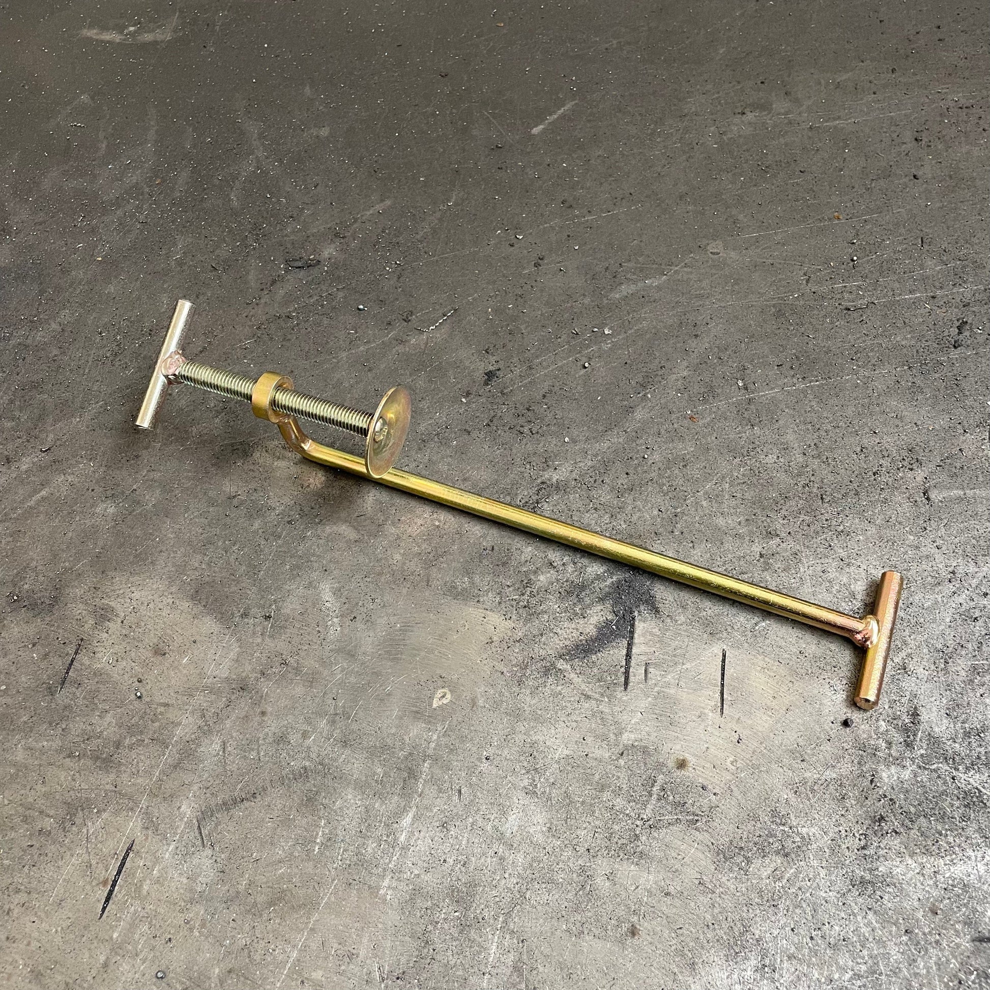 Internal Clamp - T-Bar Bed Joint Large (140mm block) - RHINOBUILD Bricklaying Tools