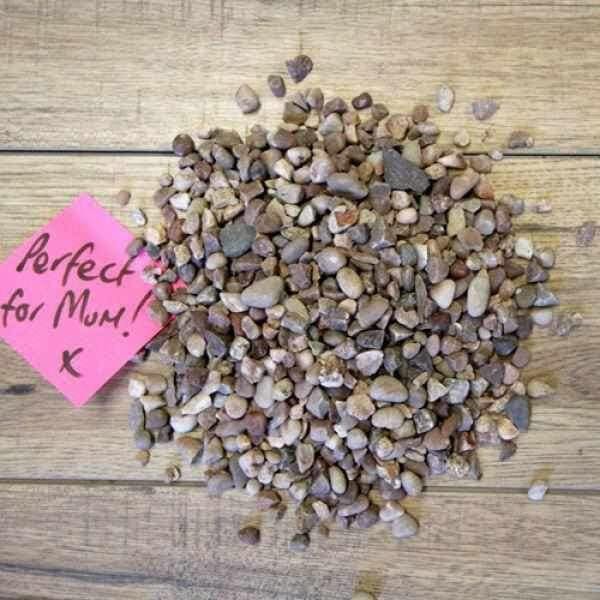 Staffordshire Pink Gravel Stone - Dandy's Topsoil & Landscape Supplies Gravel, Slate & Aggregates