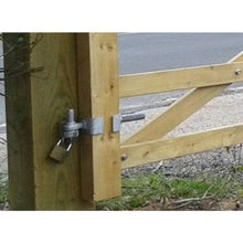 Load image into Gallery viewer, Galvanised Anti-Lift Device for Timber Feild Gates incl Padlock - Jacksons Fencing
