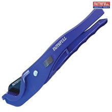 Load image into Gallery viewer, Plastic Pipe Cutter 3-28mm Capacity - Faithfull
