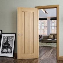 Load image into Gallery viewer, Norwich Unfinished Oak Internal Door - All Sizes - Deanta
