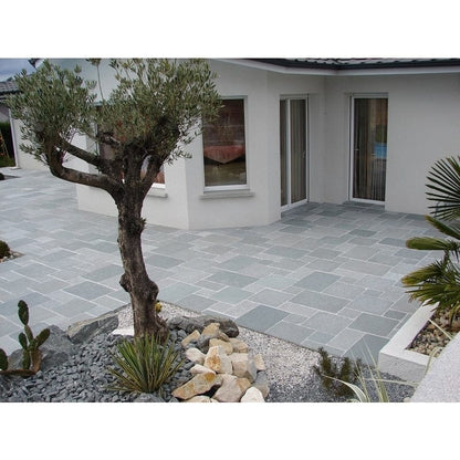 Traditional Kotah Blue Limestone Paving Pack (19.50m2 - 66 Slabs / Mixed Pack) - Paveworld