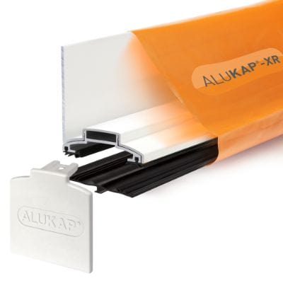 Alukap-XR 60mm Wall Bar 45mm SL Fit RG Alu E/Cap - Clear Amber